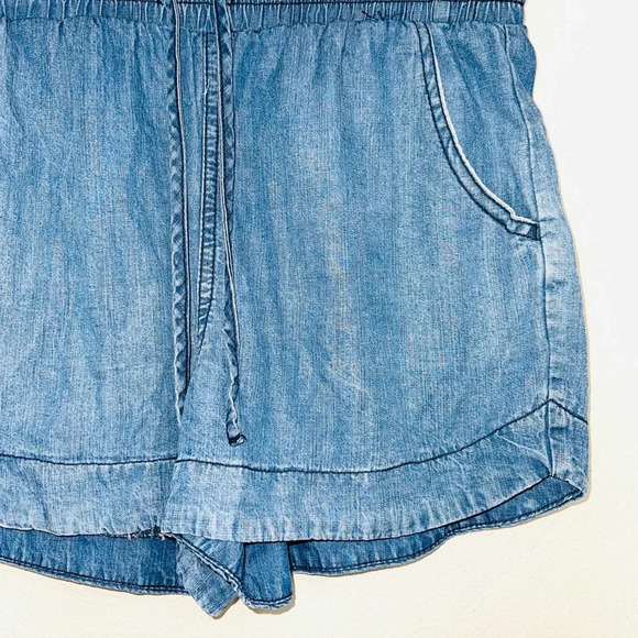 Universal Thread Chambray Medium Wash High Rise Fabric Shorts Xsmall Women’s - Picture 4 of 11